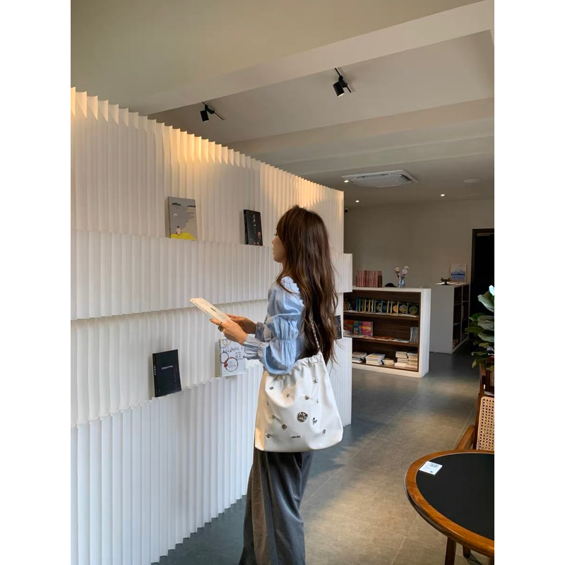 TÚI TOTE CHIO’2ND CD31036 CHÍNH HÃNG ĐÍNH CHARM NỔI CÁ TÍNH