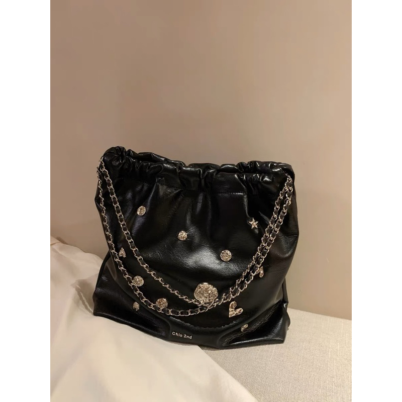 TÚI TOTE CHIO’2ND CD31036 CHÍNH HÃNG ĐÍNH CHARM NỔI CÁ TÍNH