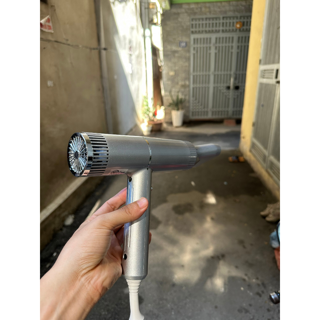 Máy sấy tốc cao cấp Syntex SH3200 Máy sấy tóc 2 chiều nóng lạnh tạo ion âm công suất 3200W bảo hành 12 tháng