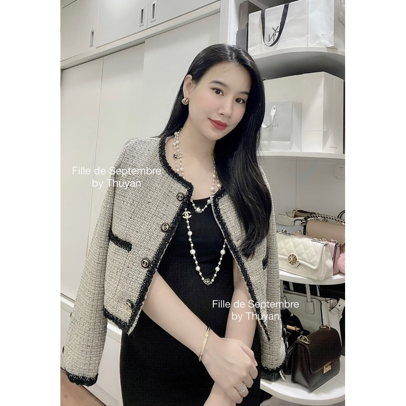 Áo khoác dạ tweed xám tiêu viền nhũ khuy đính nổi QCCC