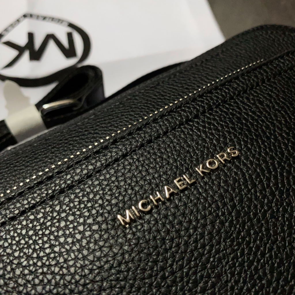 Túi nam MK sần trơn 2 ngăn - Xk850