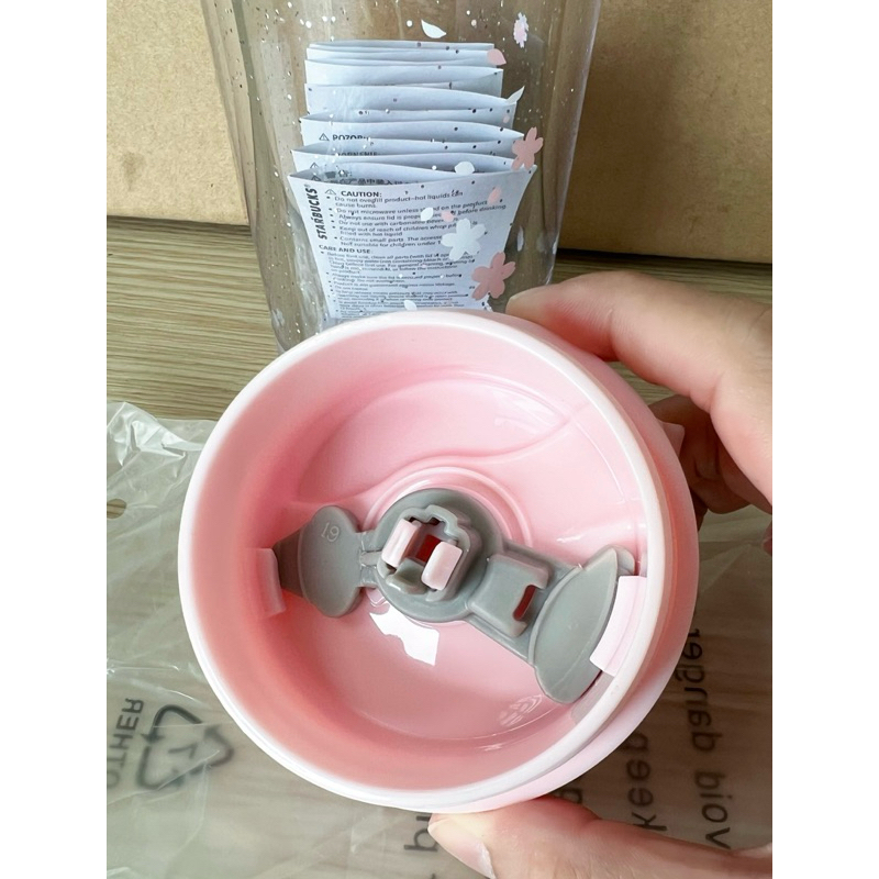 STARBUCKS BÌNH 16Oz  PLASTIC PINK GLITER AND RO WATER