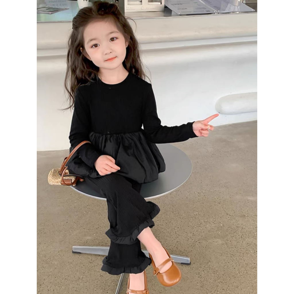 Bộ quần áo bé gái dài tay áo cổ tròn dáng bánh bèo kết hợp quần ống loe cho bé từ 8-20kg