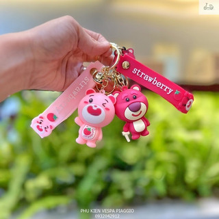 Móc khóa gấu dâu hồng lotso 2023