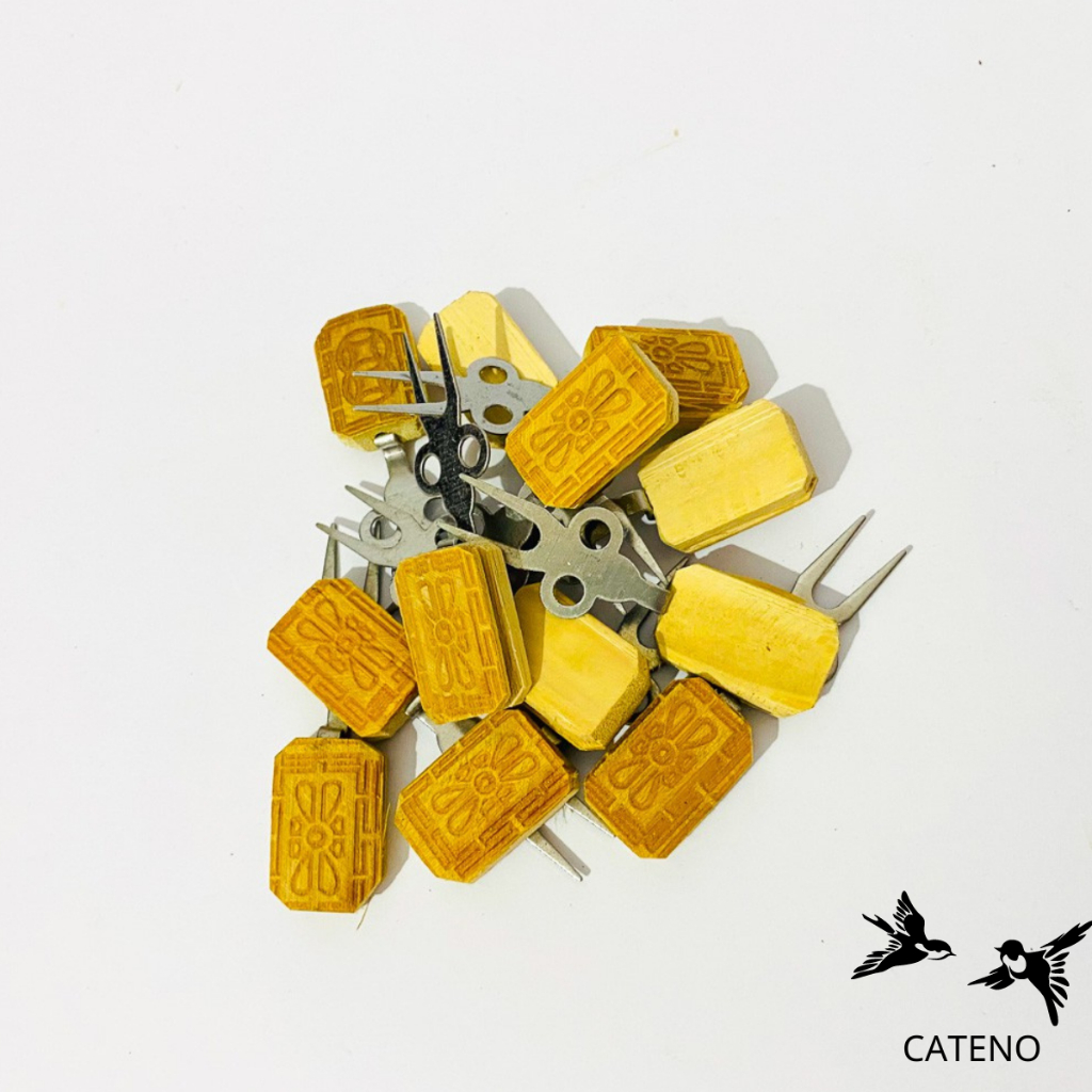 Xiên chuối hoa quả cho chim chất liệu đầu xiên inox trẻ giá rẻ