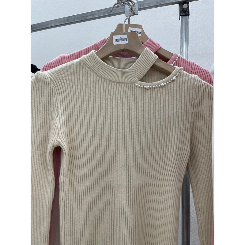 Áo len nữ thời trang khoét vai hàng QCL1