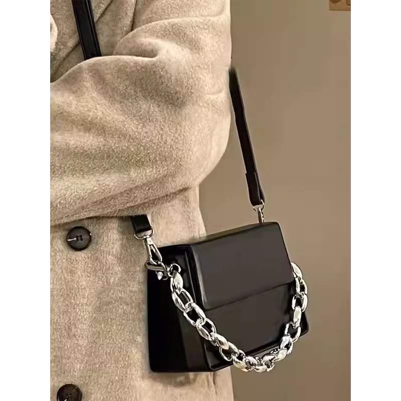 Túi hộp chữ nhật phối xích 2 màu đen nâu YIMI túi xách nữ thời trang