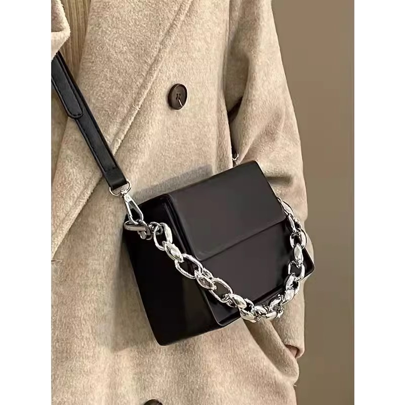 Túi hộp chữ nhật phối xích 2 màu đen nâu YIMI túi xách nữ thời trang