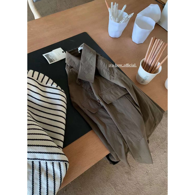 Áo sơ mi túi vuông Comic