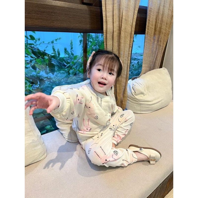 Sét bộ áo nỉ chân cua hình thỏ quần tăm cho bé gái