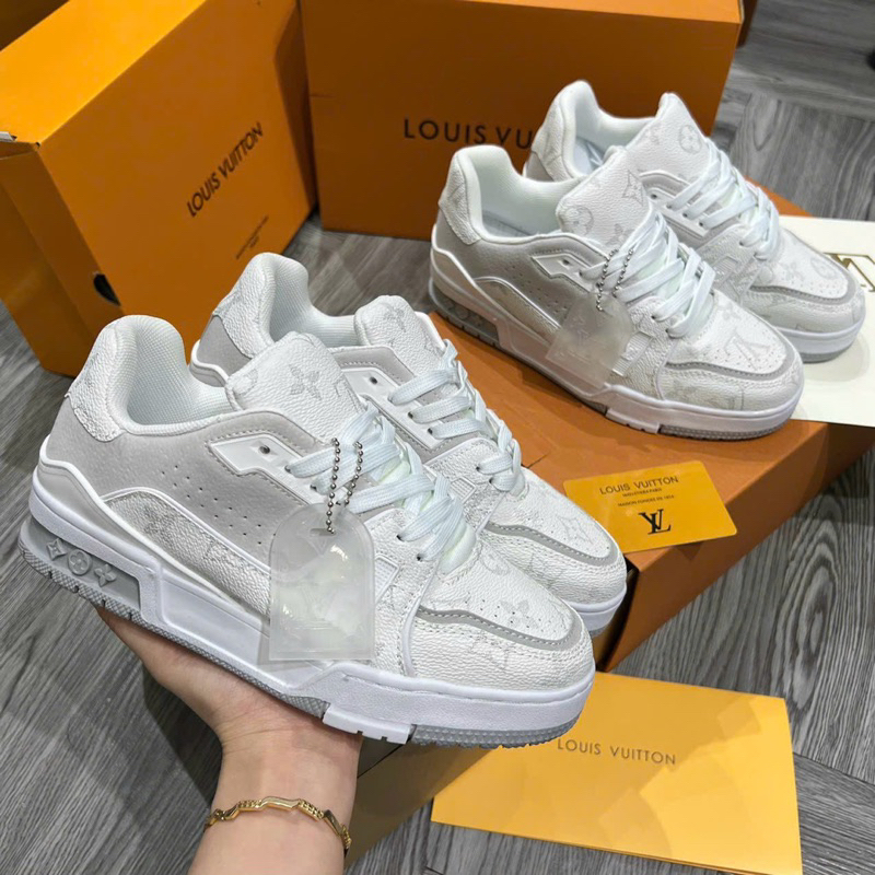 GIÀY L’V TRẮNG XÁM LAI AU SC   GIÀY LV TRẮNG XÁM MẪU MỚI NAM NỮ CAO CẤP