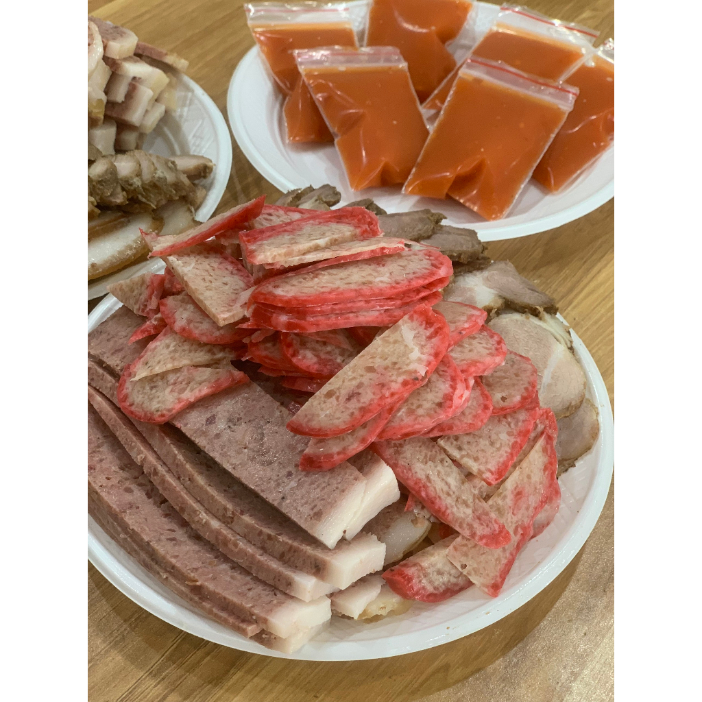 Combo 2kg: Pate và Xúc Xích Đỏ Truyền Thống Tiết Kiệm