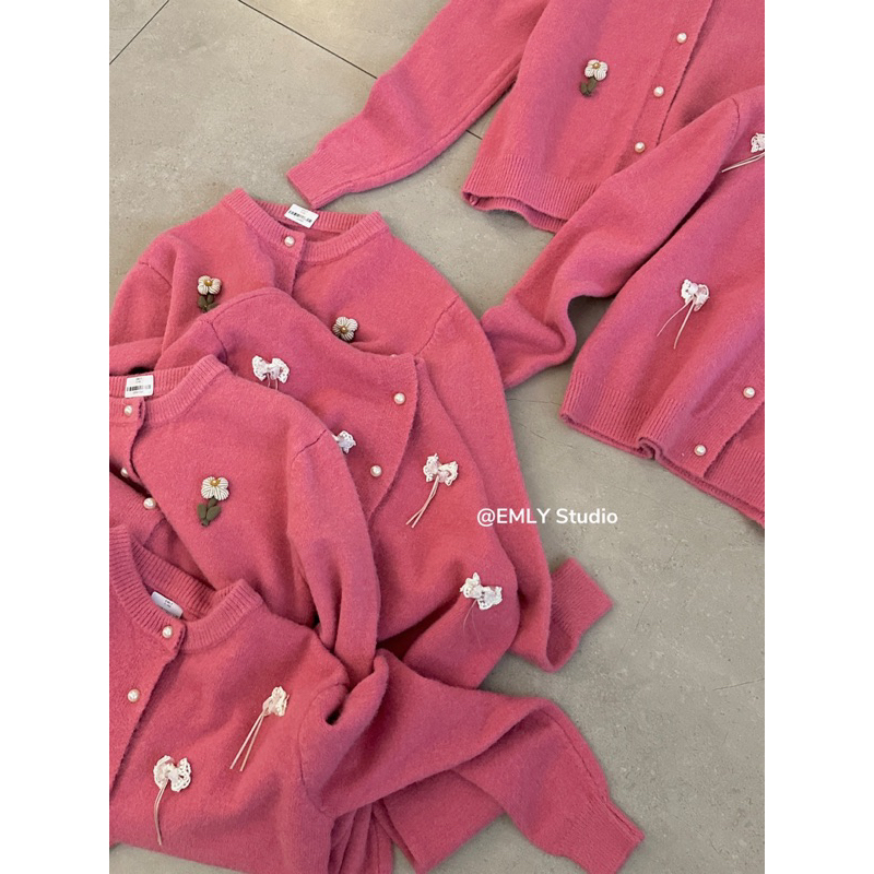 Áo len cadigan đính 3D QCL1