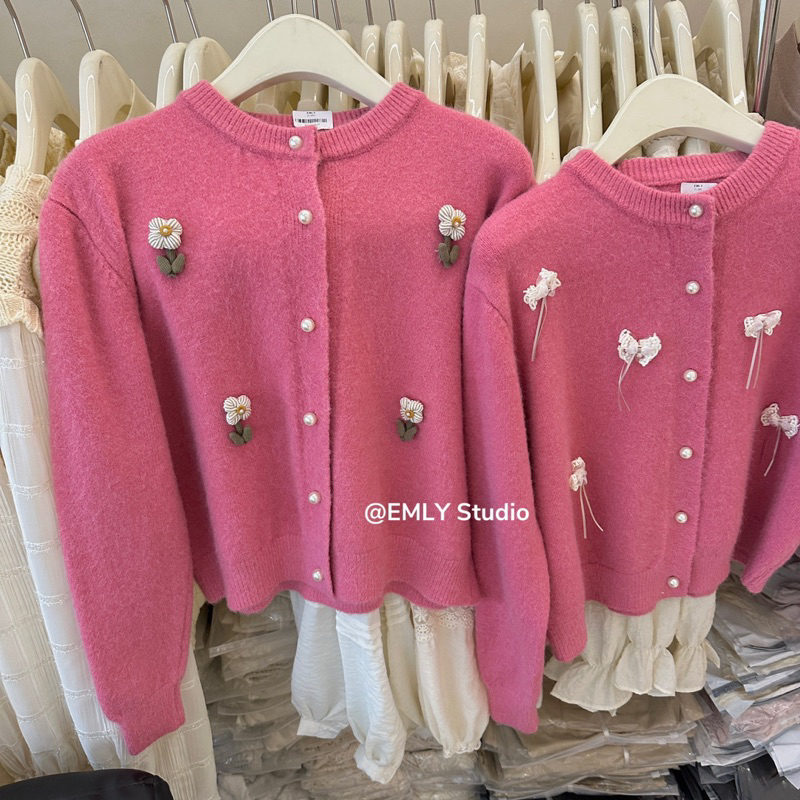 Áo len cadigan đính 3D QCL1