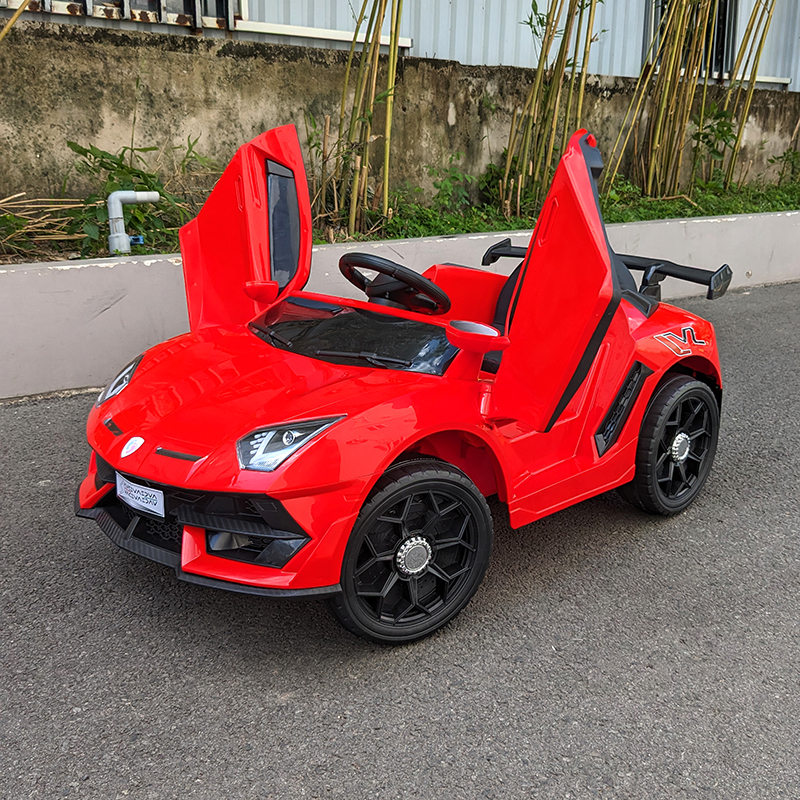 Xe hơi điện cho bé BABY PLAZA SVJ-888