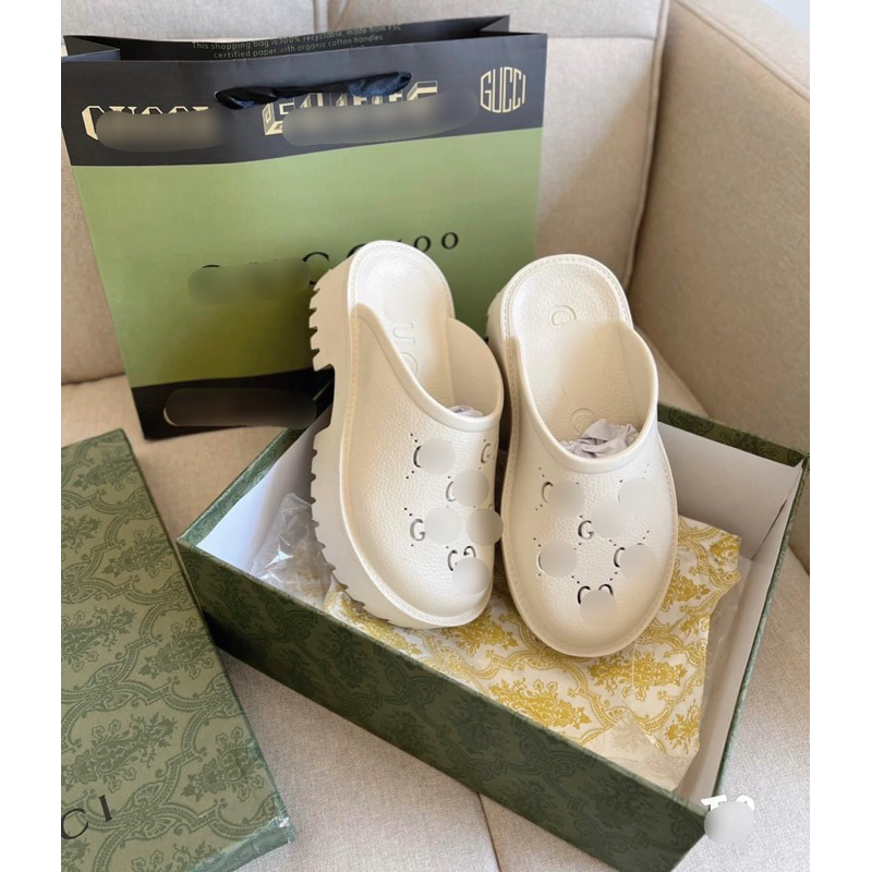 Sục nhựa sục bánh mỳ crocs đế cao siêu nhẹ 5cm