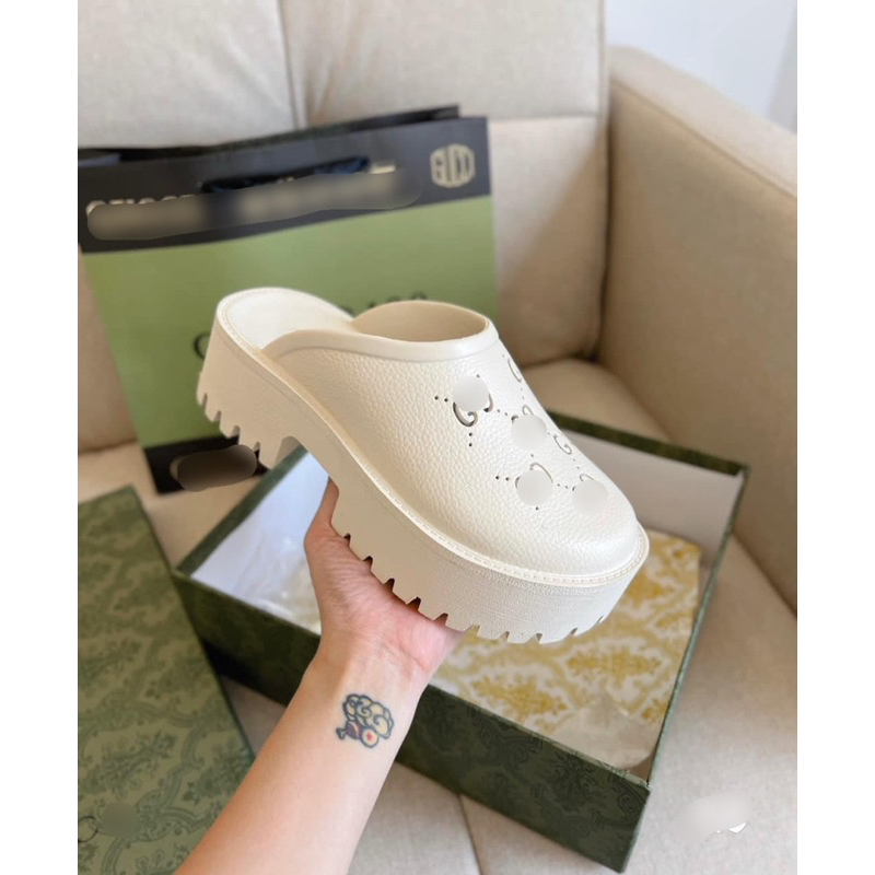 Sục nhựa sục bánh mỳ crocs đế cao siêu nhẹ 5cm