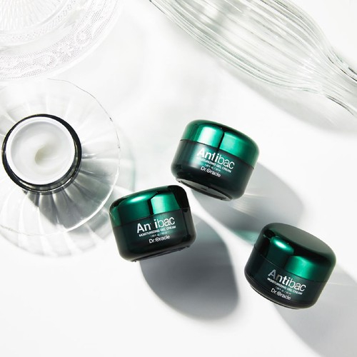 Kem dưỡng ẩm, căng bóng Hàn Quốc Antibac Gel Cream 50ml.