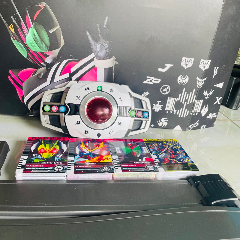 Sẵn CSM Decade Kamen Rider