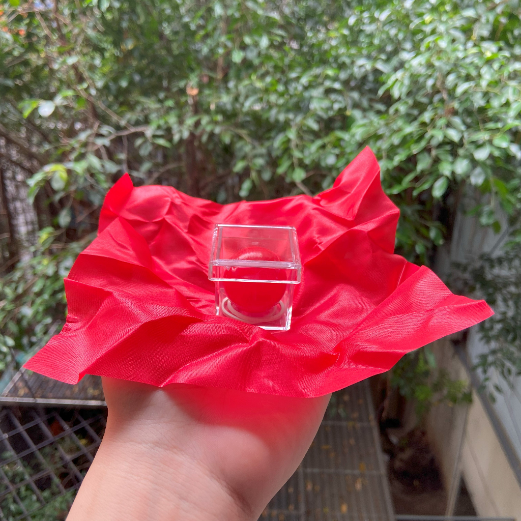 Ảo Thuật Bóng Xuyên Hộp - Ball Through Box Magic Trick