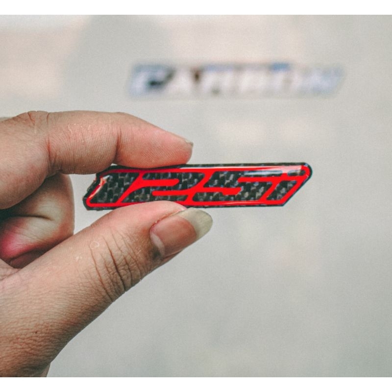 Tem Dán 125i Đúc Sợi CarbonFiber 100% Cao Cấp