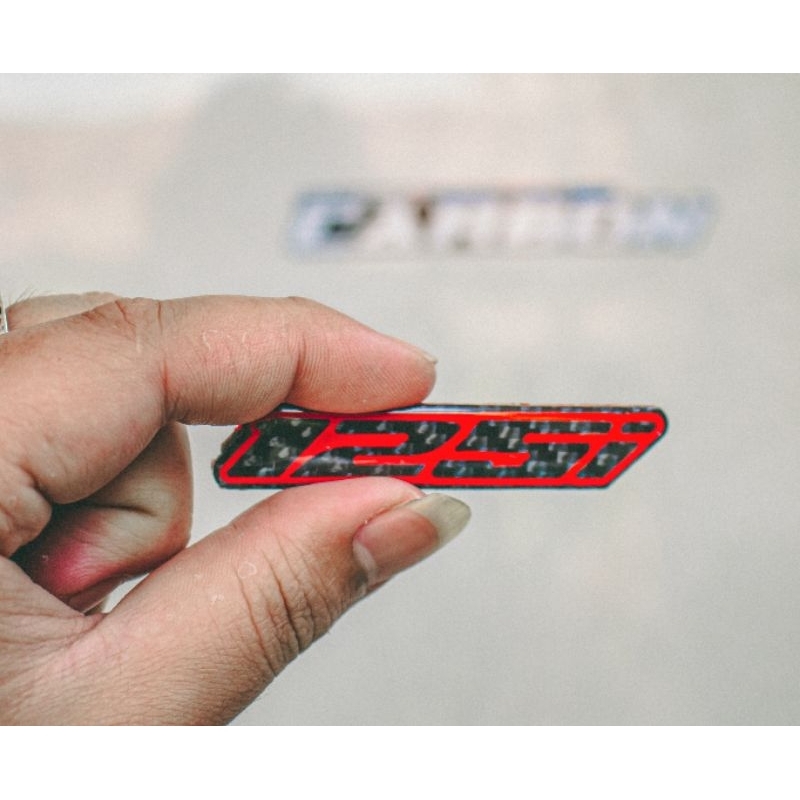 Tem Dán 125i Đúc Sợi CarbonFiber 100% Cao Cấp