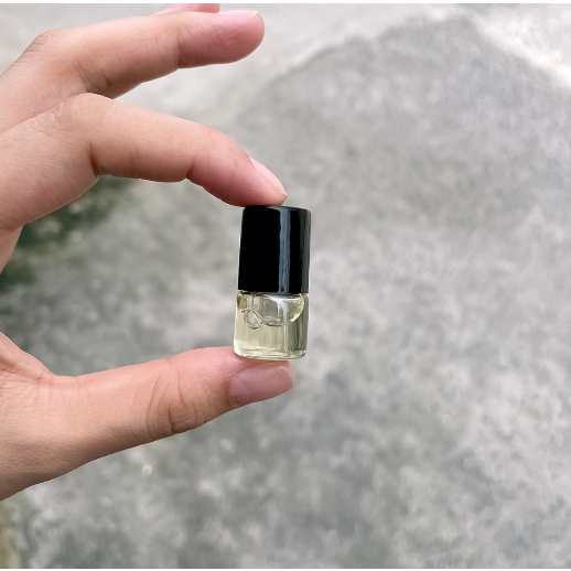 Mẫu thử nước hoa Chai chiếc  đầu lăn các thương hiệu 1.8ml