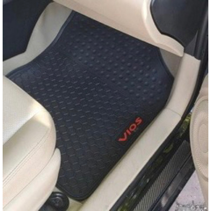 Thảm lót sàn Toyota Vios 2014-2023- cao su đúc nguyên khối