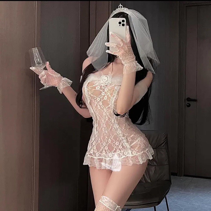 Cosplay Cô Dâu Kèm Phụ Kiện Để Chụp Hình Siêu Xinh