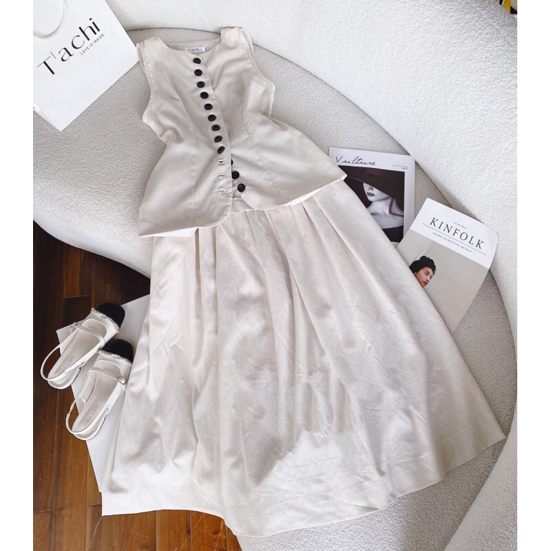 Set áo nude cổ tròn phối nút + chân váy midi