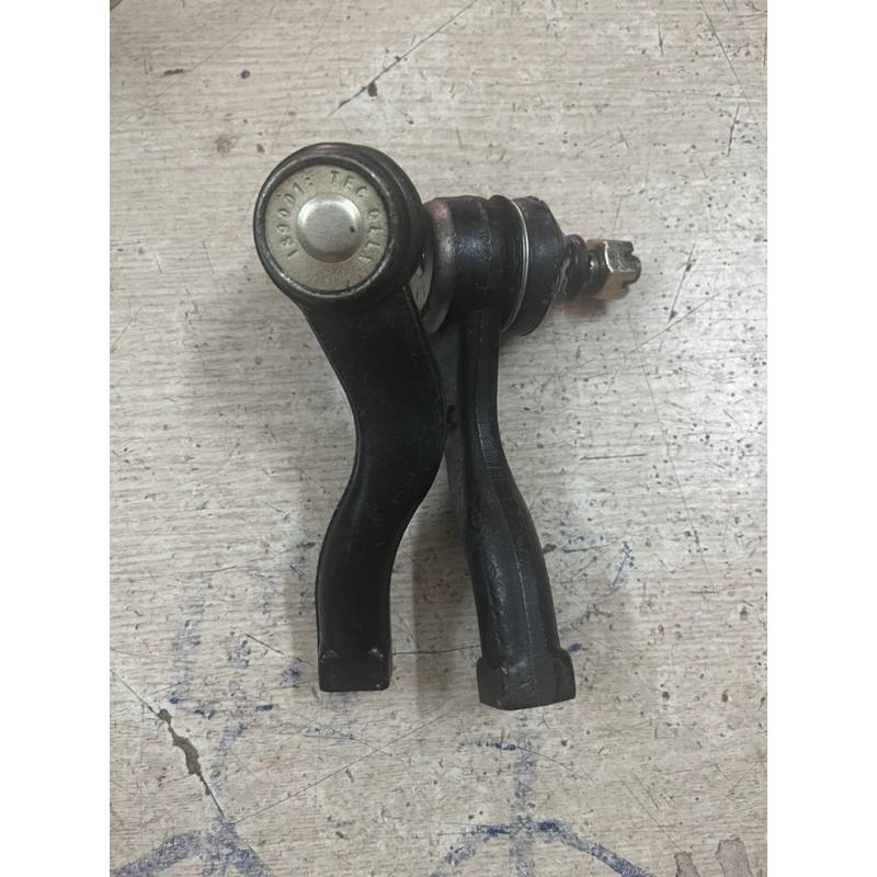 Rotuyn lái ngoài Daihatsu Citivan 7 chỗ