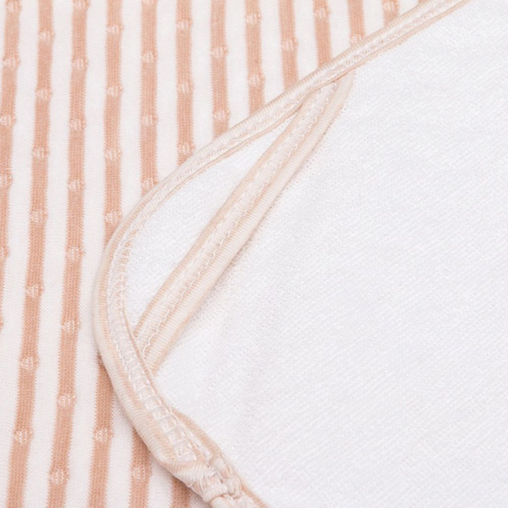 Tấm lót chống thấm cho bé với 4 lớp thấm nước, mềm mại, êm, thoáng mát, thoáng khí rất tốt được làm từ vải cotton 100%