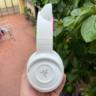 Tai nghe bluetooth Razer Sanrio White Hello
