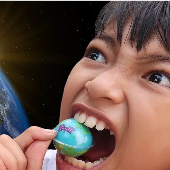 Kẹo dẻo Trolli hình con mắt & hình trái đất Đức