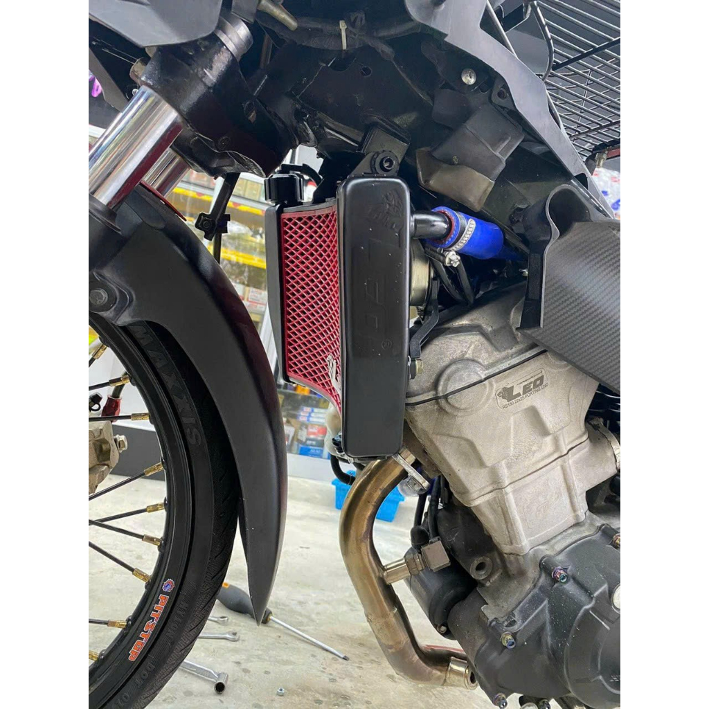 Két nước độ cong làm mát lớn 2 quạt LEO Racing Malaysia