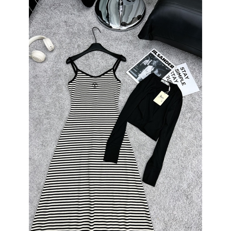 Set váy body kẻ mix áo cadigan dài tay siêu xinh