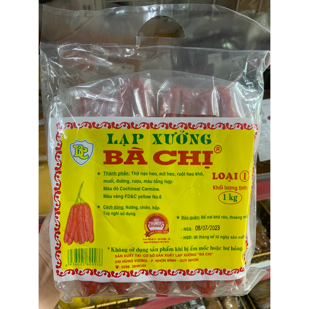 Lạp xưởng bà chị loại đặc biệt nhãn vàng gói hút chân không 1kg