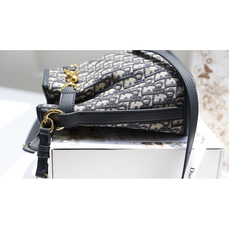 Tui sách tay  DI       OR NEO