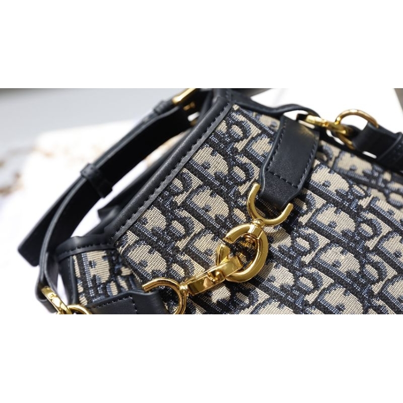 Tui sách tay  DI       OR NEO