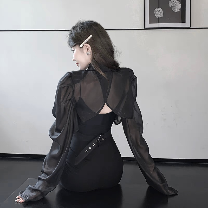 Áo blazer HAVADW dáng croptop xẻ lưng màu đen  VE33