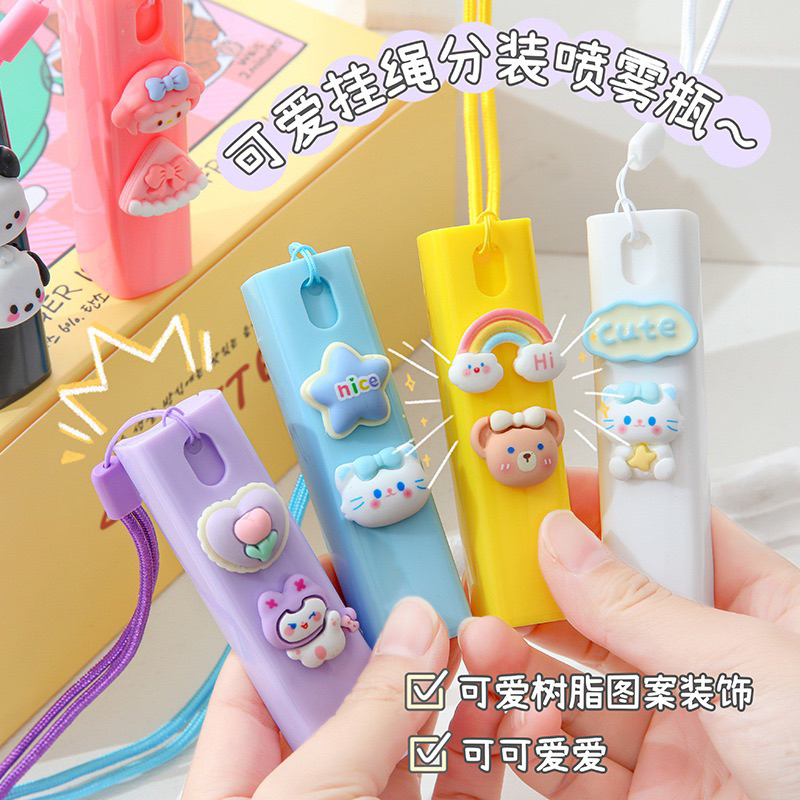 Lọ Rỗng Chiết Mỹ Phẩm, Nước Hoa Dạng  Xịt Gắn Charm Nhiều Màu