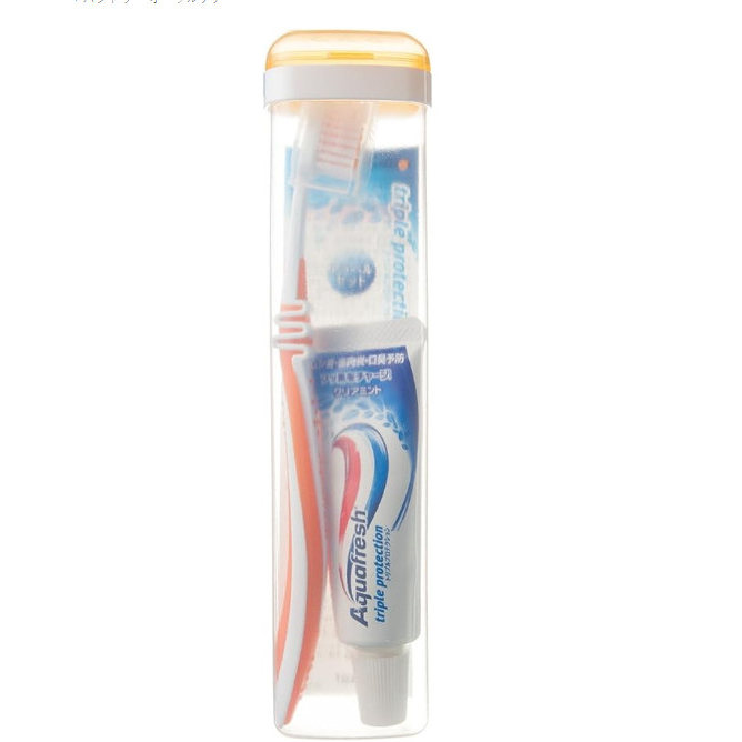 BỘ BÀN CHẢI + KEM ĐÁNH RĂNG AQUAFRESH MINI DU LỊCH
