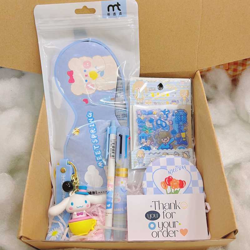 Bộ quà tặng cho bạn gái có túi chườm nóng lạnh đóng hộp quà dễ thương