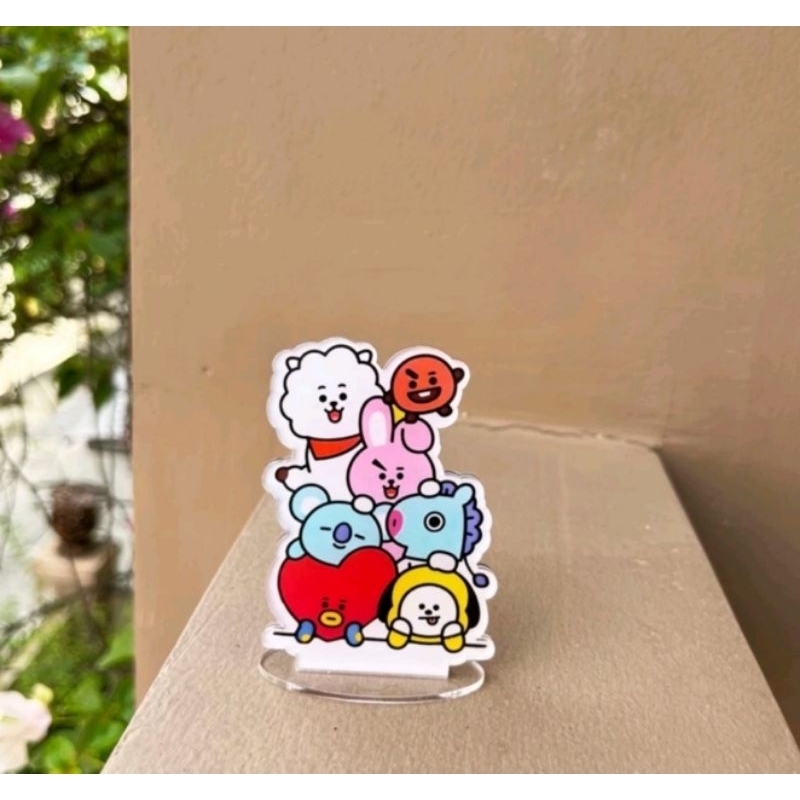 Standee của nhóm nhạc Bts , taekook