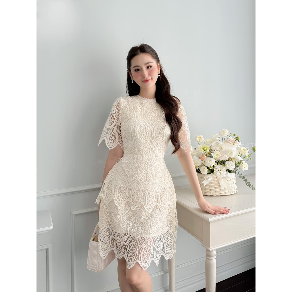 Đầm ren cổ tròn thanh lịch nhẹ nhàng - VANE Dress