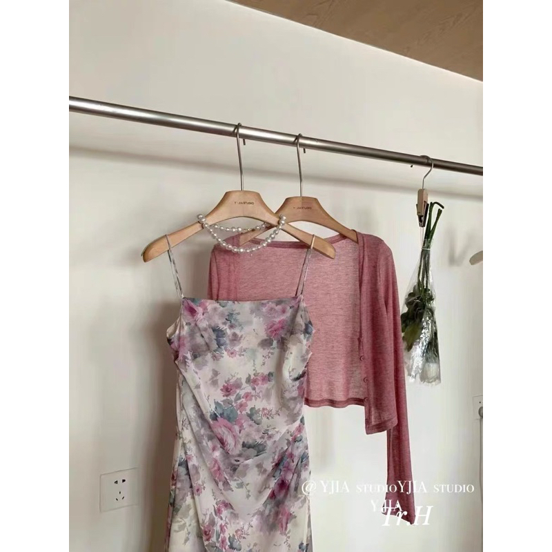 Set Áo Khoác Cardigan Phối Váy Hai Dây Hoa Nhí Hàng QC