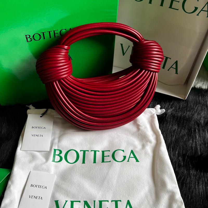 {Ảnh thật - Sẵn} Túi da thật Spagetti BV leather Bottega Veneta da mềm calf leather Italy Beige