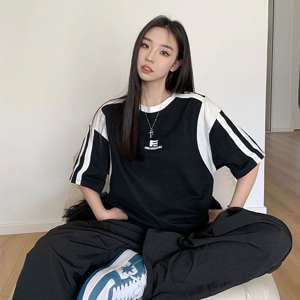 Áo Thun Nam Nữ From Rộng Màu Trắng Phối Tay Đen RioGonzStudio Phong Cách Hiện Đại