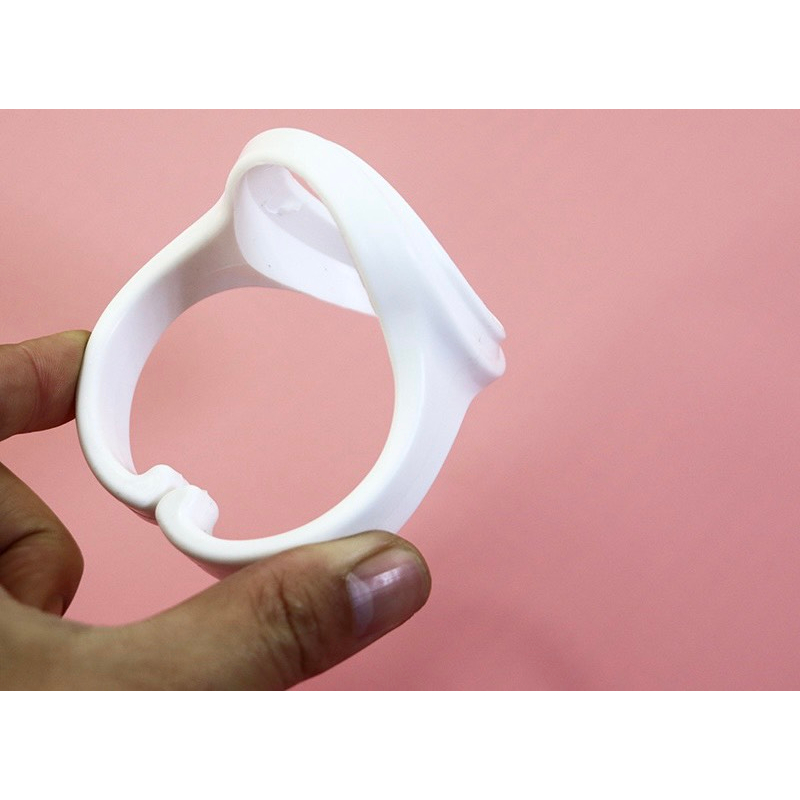 Tay cầm bình sữa Pigeon va Moyuum nhựa dẻo,và nhựa cứng