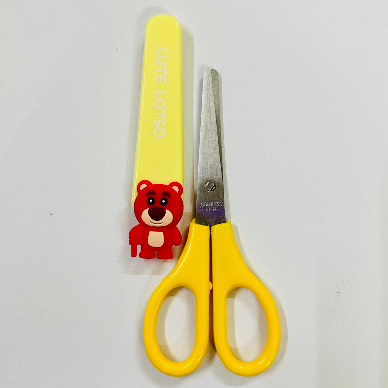 Kéo nắp thủ công hình gấu dâu Lotso dễ thương